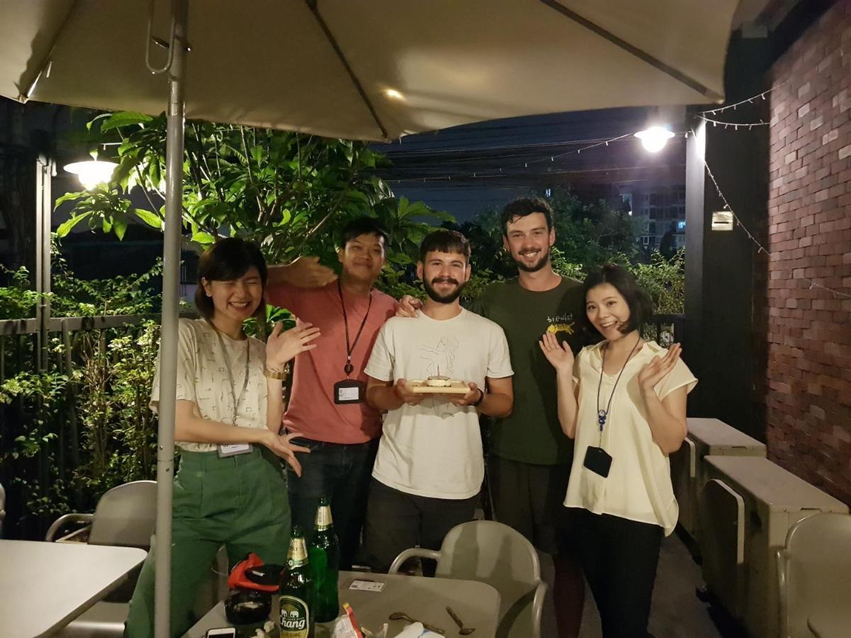 ウェイハ ホステル ドンムアン エアポート バンコク都 エクステリア 写真